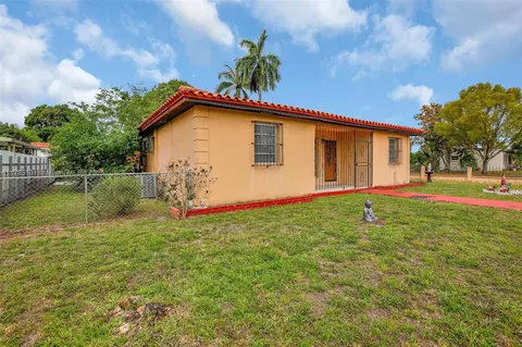 5890 E 2nd Ave, Hialeah, FL 33013 photo 6