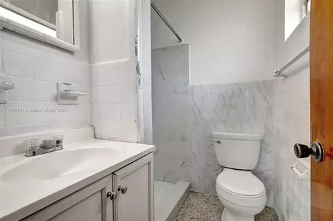 5890 E 2nd Ave, Hialeah, FL 33013 photo 28