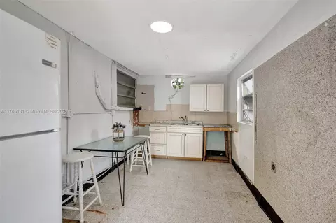 5890 E 2nd Ave, Hialeah, FL 33013 photo 46