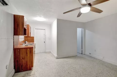 5890 E 2nd Ave, Hialeah, FL 33013 photo 41