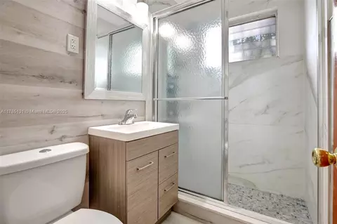 5890 E 2nd Ave, Hialeah, FL 33013 photo 34