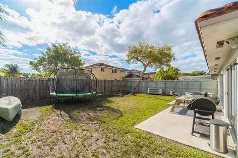 Exterior - 21523 SW 89th Path, Cutler Bay, FL 33189 photo 2 of 4