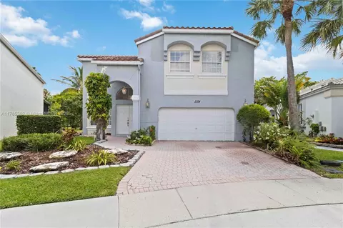 15524 NW 6th St, Pembroke Pines, FL 33028