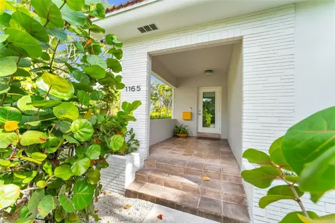 1165 NE 105th St, Miami Shores, FL 33138