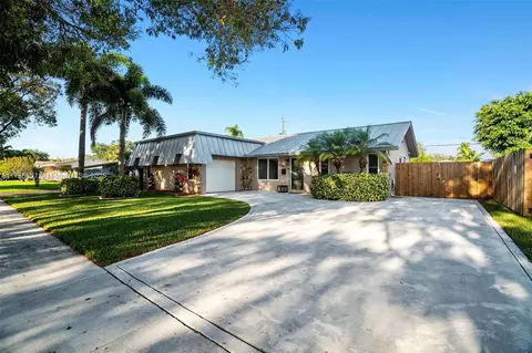 4958 SW 90th Way, Cooper City, FL 33328