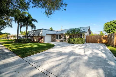 4958 SW 90th Way, Cooper City, FL 33328