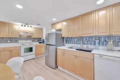 1901 N Andrews Ave #101, Wilton Manors, FL 33311