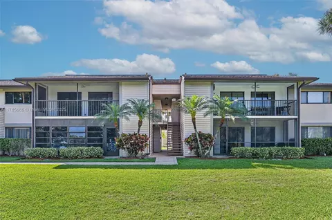 15492 Lakes Of Delray Blvd #205, Delray Beach, FL 33484