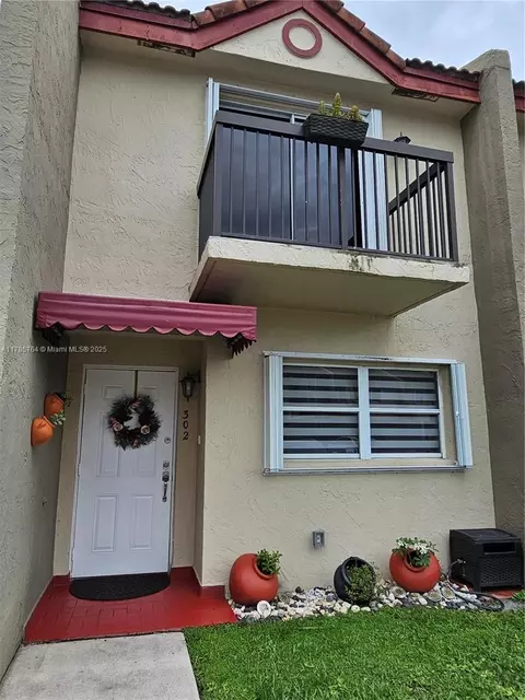 6435 SW 130th Ave #302, Miami, FL 33183