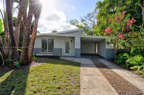 422 31st St, West Palm Beach, FL 33407