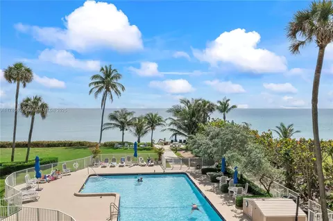 1069 Hillsboro Mile #308, Hillsboro Beach, FL 33062