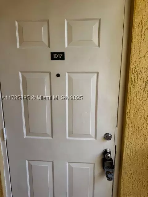 1017 Shoma Dr #462, Royal Palm Beach, FL 33414