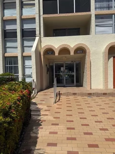 801 Three Islands Blvd #302, Hallandale Beach, FL 33009