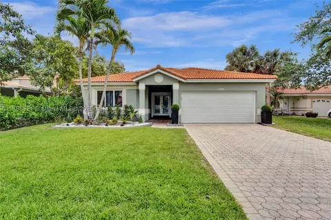 13460 NW 6th Dr, Plantation, FL 33325
