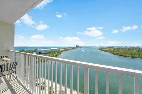 300 Bayview Dr #1606, Sunny Isles Beach, FL 33160