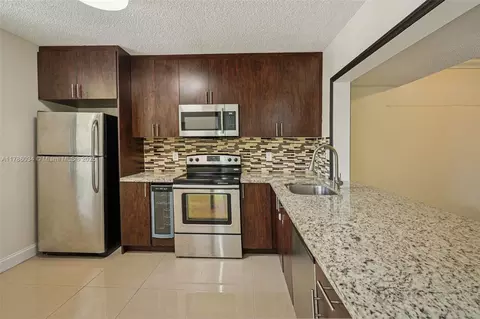 3100 NW 42nd Ave #D202, Coconut Creek, FL 33066