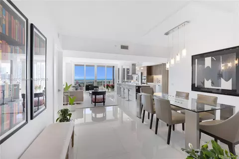 21055 Yacht Club Dr #1910, Aventura, FL 33180