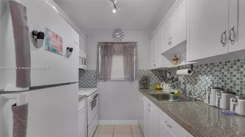 3265 Griffin Rd #106, Fort Lauderdale, FL 33312