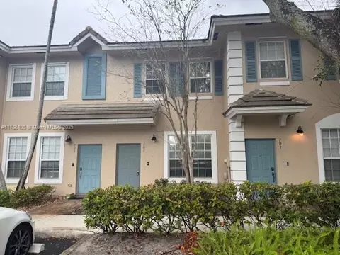 703 NW 42 Ave, Plantation, FL 33317