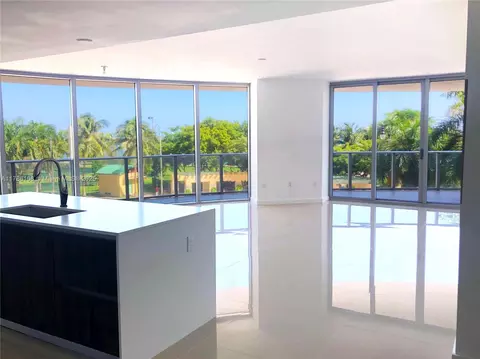 488 NE 18th St #215, Miami, FL 33132