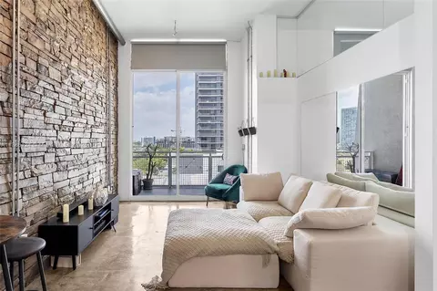 444 NE 30th St #1103, Miami, FL 33137