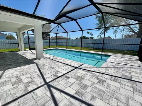 22 NW 25th Ter, Cape Coral, FL 33993