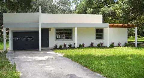 3204 Palmetto Rd, Wimauma, FL 33598