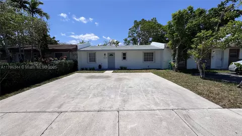 15014 SW 113th Pl, Miami, FL 33176