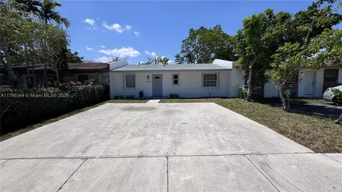 15014 SW 113th Pl, Miami, FL 33176