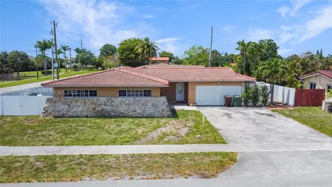 7600 W 15th Ave, Hialeah, FL 33014 photo 1