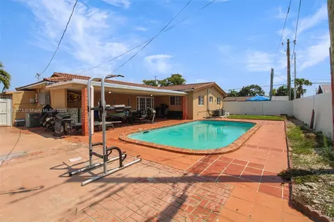 Other - 7600 W 15th Ave, Hialeah, FL 33014 photo 4 of 5