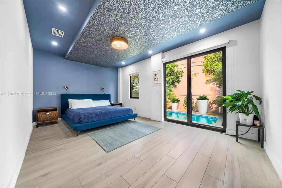 Bedroom - 1377 SW 22nd Ter, Miami, FL 33145 photo 1 of 6