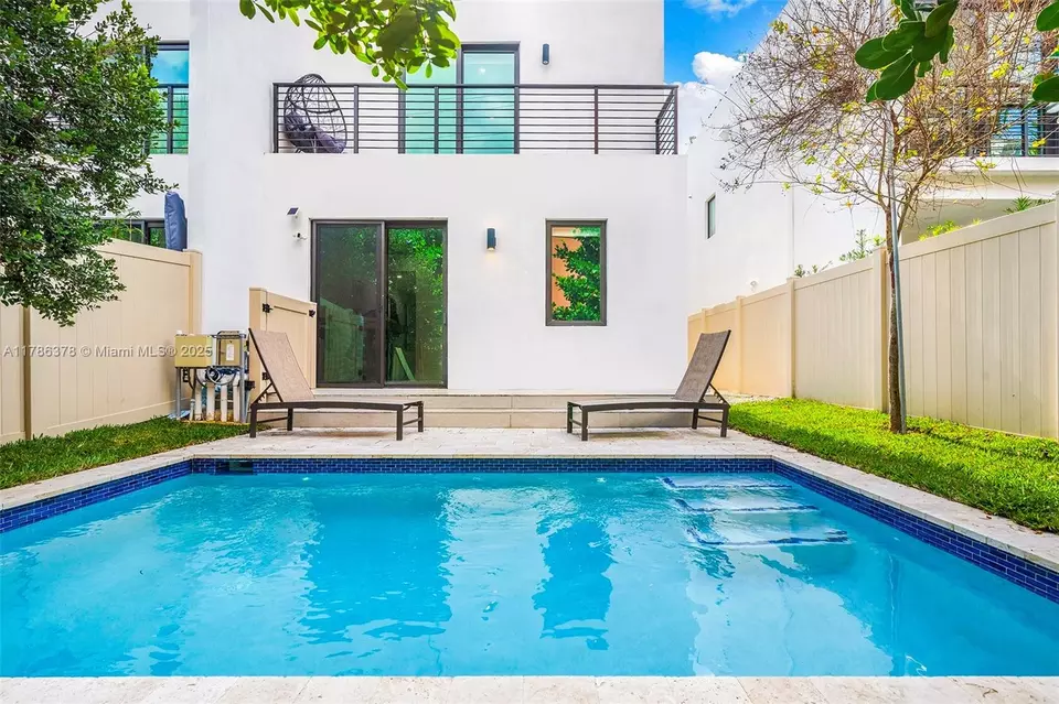 Exterior - 1377 SW 22nd Ter, Miami, FL 33145 photo 10 of 10