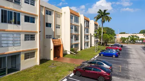 2451 NW 41st Ave #407, Lauderhill, FL 33313