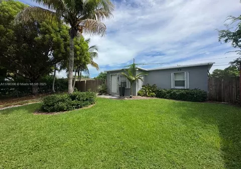 29035 Maine Rd, Homestead, FL 33033