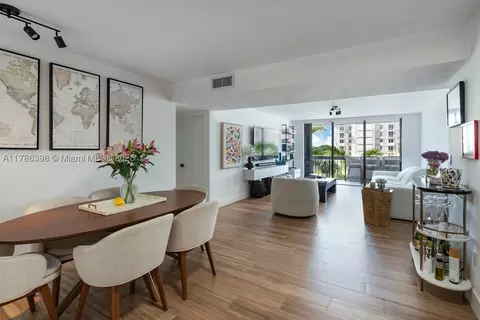 600 Biltmore Way #513, Coral Gables, FL 33134