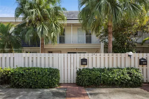 8306 SW 81st Ter, Miami, FL 33143