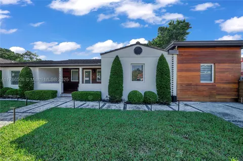3953 SW 60th Ave, Miami, FL 33155