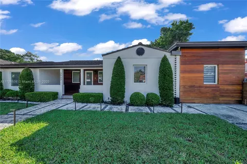 3953 SW 60th Ave, Miami, FL 33155