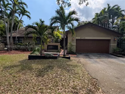 9710 SW 103rd Ave, Miami, FL 33176