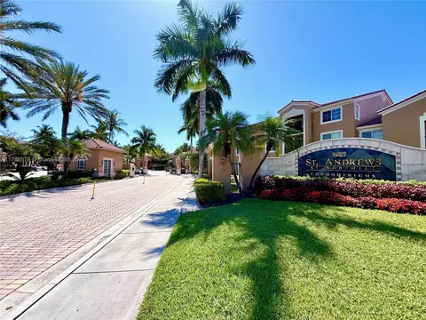7930 N Nob Hill Rd #102, Tamarac, FL 33321