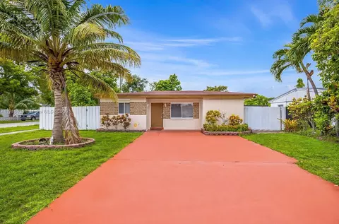 6200 Wiley St, Hollywood, FL 33023