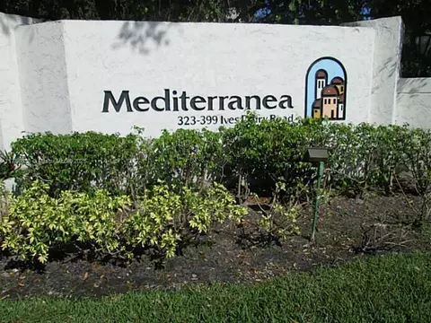 323 Ives Dairy Rd #323-05, Miami, FL 33179