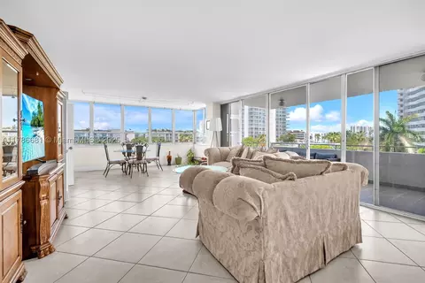 11 Island Ave #512, Miami Beach, FL 33139