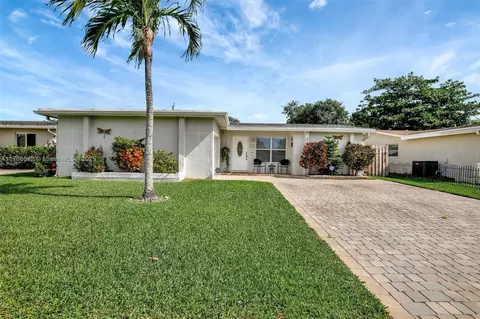 9001 NW 25th St, Sunrise, FL 33322