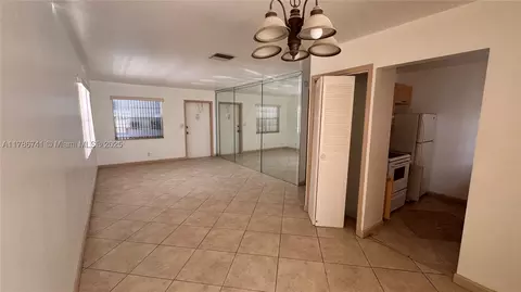 3856 S Cir Dr #3, Hollywood, FL 33021