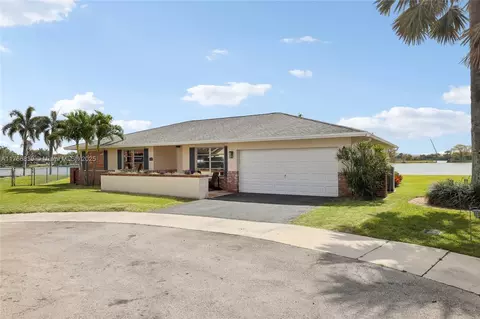 1840 NW 40th Ct, Oakland Park, FL 33309