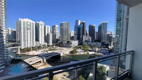 90 SW 3rd St #2204, Miami, FL 33130