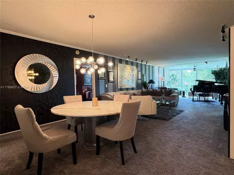 4020 W Palm Aire Dr #211, Pompano Beach, FL 33069