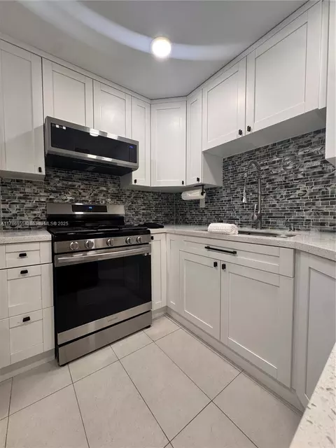 6405 SW 116 Pl #E, Miami, FL 33173